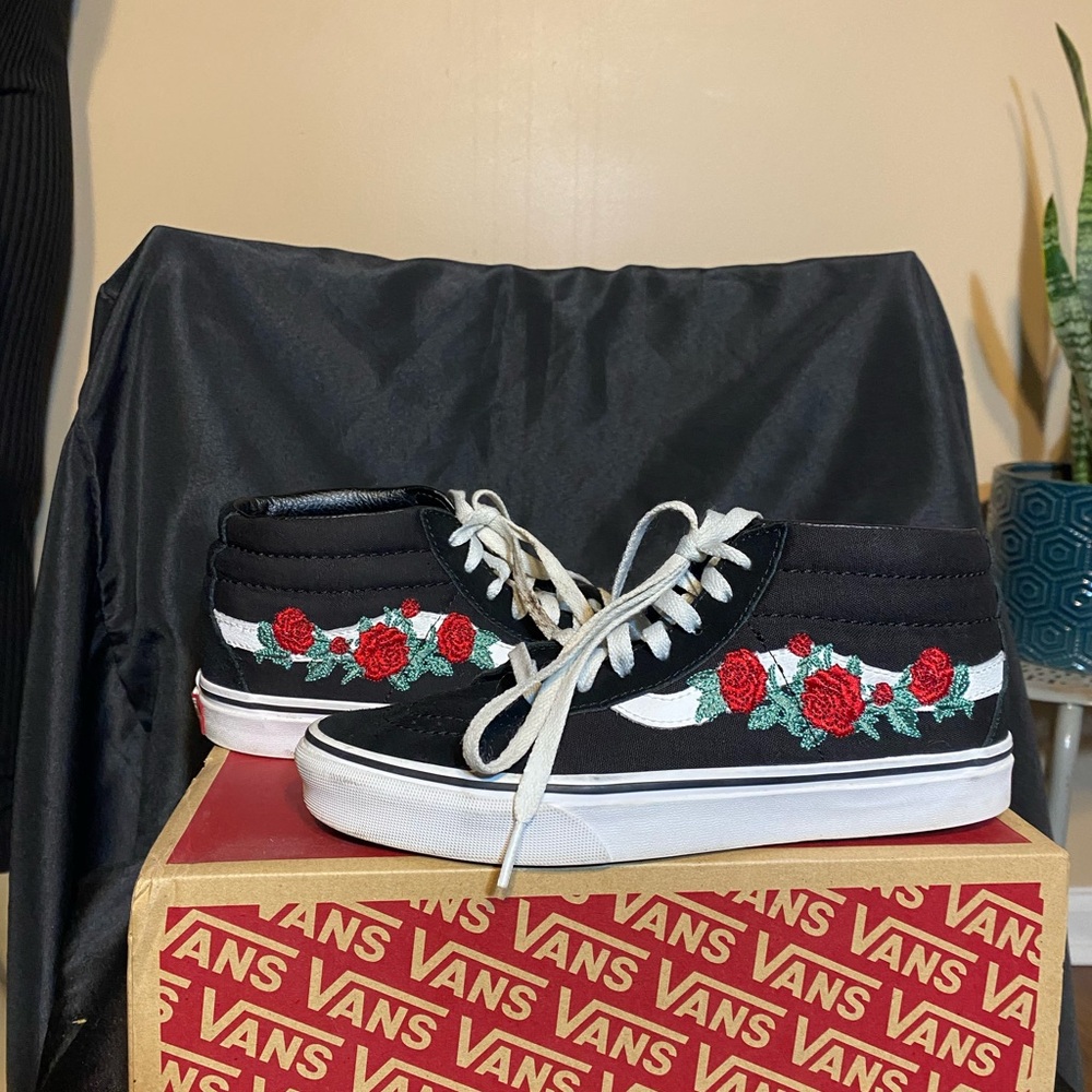 Vans Women's Black Sneakers with Red Floral Design